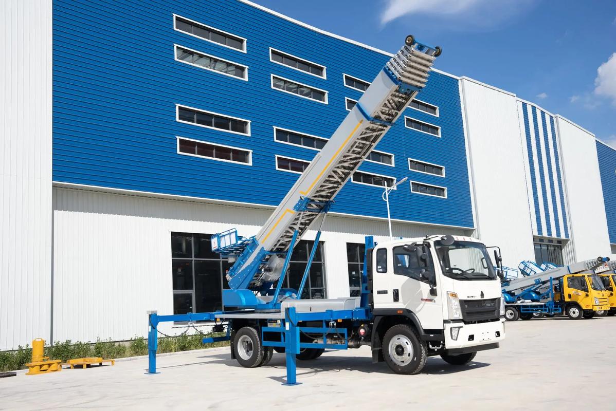 揭东小型云梯车上料车租赁多少钱