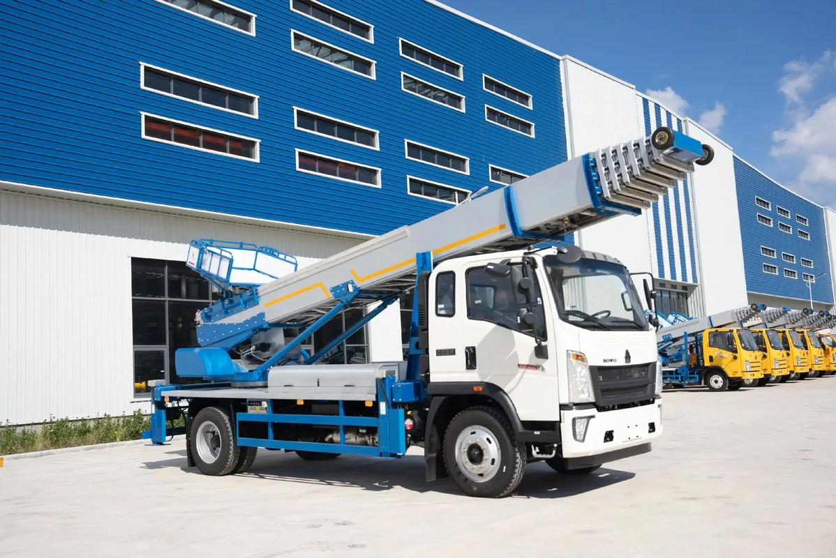 揭东出租云梯车高空作业车 建筑垃圾搬运