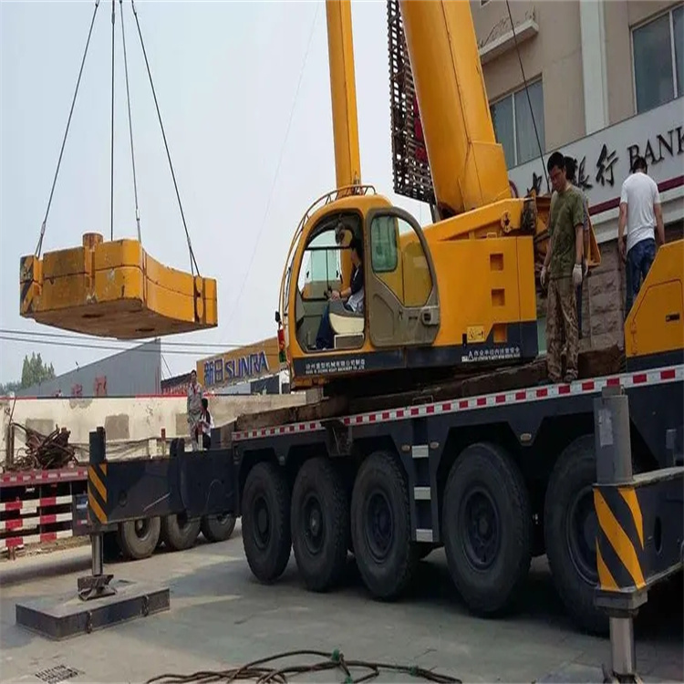 揭东当地吊车出租|机器吊装|75吨|工厂搬迁服务